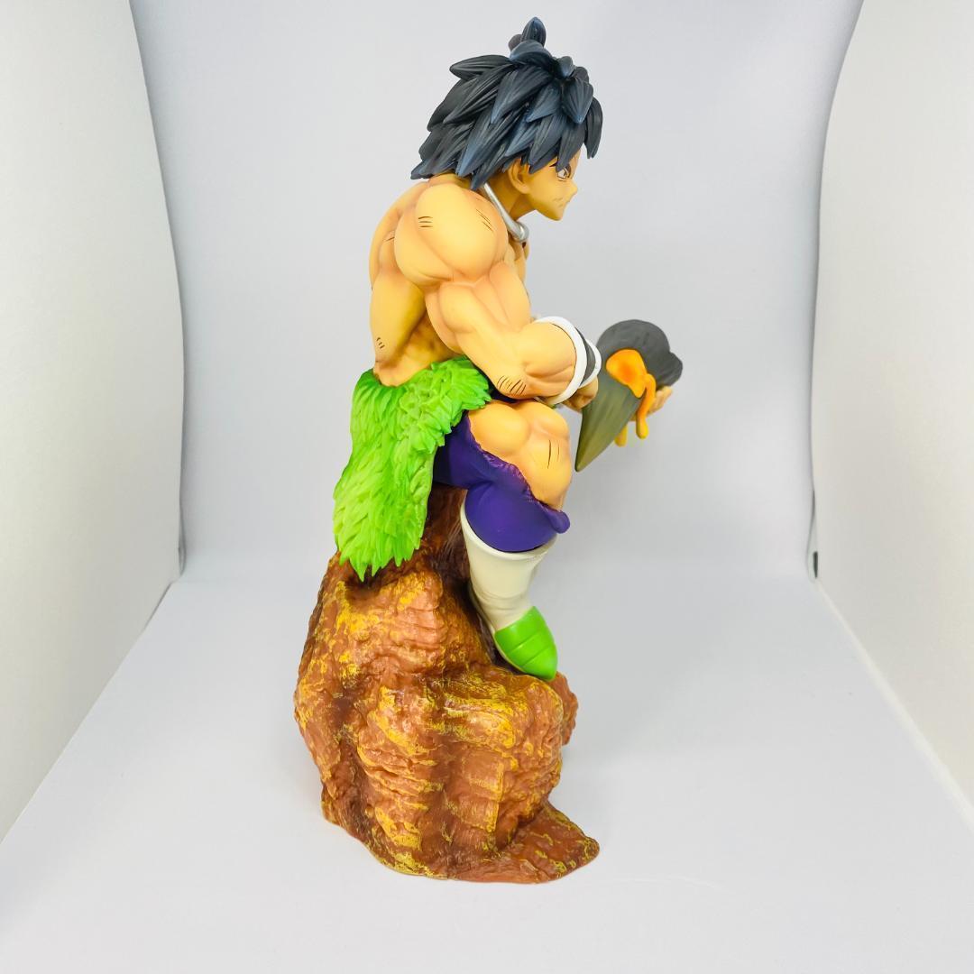DRAGON BALL - BROLY 24 cm Action Figure